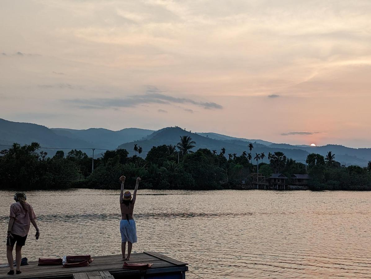 Yellow Sun Kampot Exterior foto